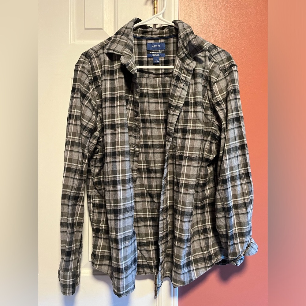 Apt 9 L grey plaid flannel